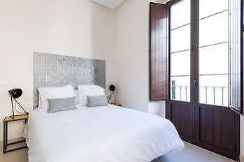 Q&Q Cathedral Suites Sevilla Spain
