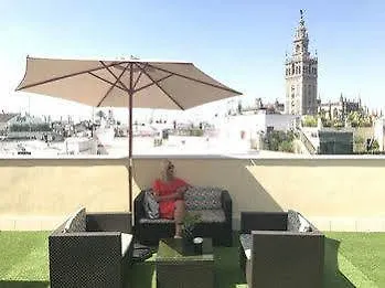 Q&Q Cathedral Suites Sevilla Hotel